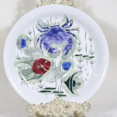 Arabia Crayfish lautanen, käsinmaalattu, suunnittelija Anja Juurikkala, käsinmaalattu