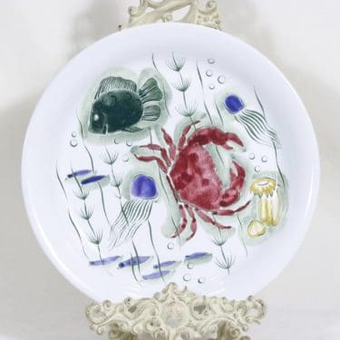 Arabia Crayfish lautanen, käsinmaalattu, suunnittelija Anja Juurikkala, käsinmaalattu