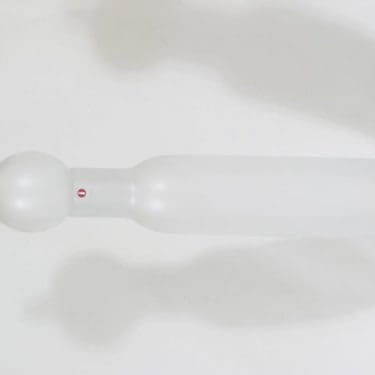 Iittala karahvi, signeerattu, suunnittelija Anna-Leena Hakatie, signeerattu, tilaustyö