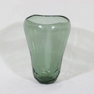 Riihimäen lasi 38/1119 maljakko, vihreä, suunnittelija Gunnel Nyman, suuri