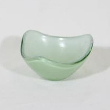 Riihimäen lasi T/400 malja, signeerattu, suunnittelija Helena Tynell, signeerattu