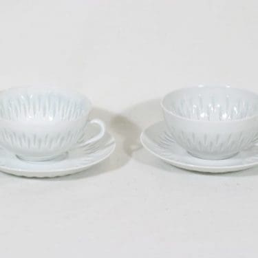 Arabia FK/D teekupit, 25 cl, 2 kpl, suunnittelija Friedl Holzer-Kjellberg, 25 cl, riisiposliini, massasigneerattu