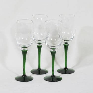 Nuutajärvi Traviata valkoviinilasit, 20 cl, 4 kpl, suunnittelija Saara Hopea, 20 cl