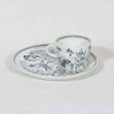 Arabia Emilia kuppi ja lautanen, suunnittelija Raija Uosikkinen, kuparipainokoriste