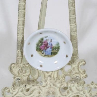 Arabia Romantica koristelautanen, suunnittelija Esteri Tomula, pieni, serikuva