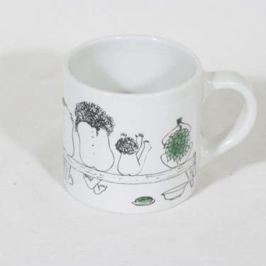 Arabia Löyly muki, 40 cl, suunnittelija Gunvor Olin-Grönqvist, 40 cl, serikuva, perheaihe, signeerattu