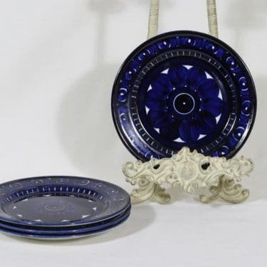 Arabia Valencia lautaset, käsinmaalattu, 4 kpl, suunnittelija Ulla Procope, käsinmaalattu, pieni, signeerattu