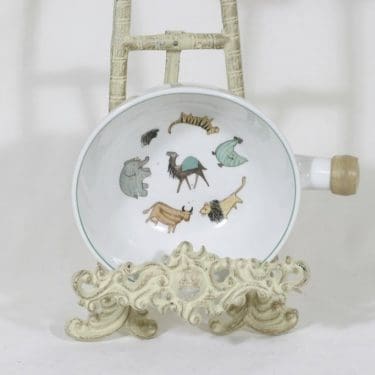 Arabia Zoo erikoislautanen, suunnittelija Anja Juurikkala, serikuva