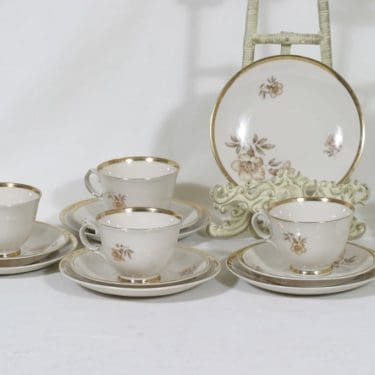 Arabia Myrna kahvikupit ja lautaset, 5 kpl, suunnittelija Olga Osol, siirtokuva