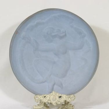 Kupittaan savi Keinumorsian seinälaatta, vaaleansininen, suunnittelija Väinö Aaltonen, suuri