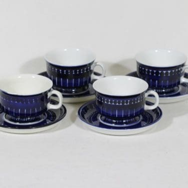 Arabia Valencia mokkakupit, 10 cl, 4 kpl, suunnittelija Ulla Procope, 10 cl, käsinmaalattu, signeerattu