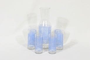 Riihimäen lasi 1799 karahvi ja lasit, 6 kpl, suunnittelija Helena Tynell, serikuva