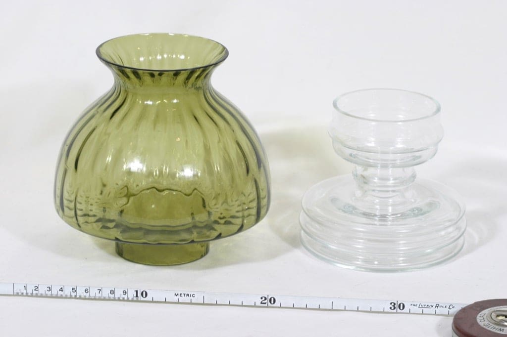 Riihimäen lasi Apollo kynttilälyhty, oliivinvihreä, suunnittelija Nanny Still, rihlakoriste kuva 2