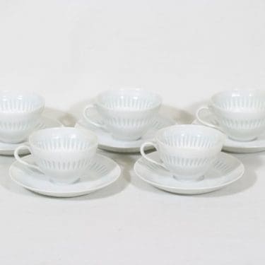 Arabia FK mokkakupit, 8 cl, 5 kpl, suunnittelija Friedl Holzer-Kjellberg, 8 cl, riisiposliini, massasigneerattu