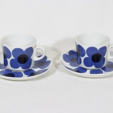 Arabia Aurinko kahvikupit, 2 kpl, suunnittelija Esteri Tomula, serikuva, retro