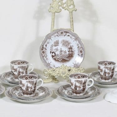 Arabia Singapore kahvikupit ja lautaset, ruskea, 6 kpl, suunnittelija , kuparipainokoriste