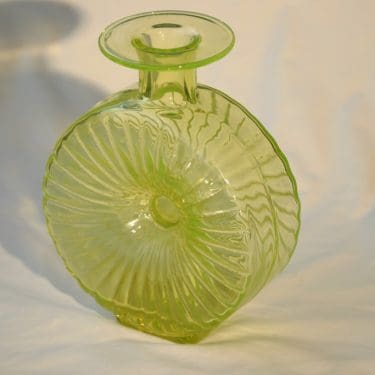 Riihimäen lasi Aurinkopullo aurinkopullo, Koko 4/4, suunnittelija Helena Tynell, Koko 4/4, sävy II