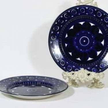 Arabia Valencia lautaset, matala, 2 kpl, suunnittelija Ulla Procope, matala, käsinmaalattu, signeerattu