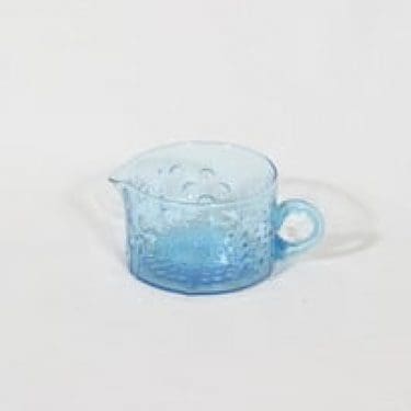 Nuutajärvi Flora kermakko, sininen, suunnittelija Oiva Toikka,