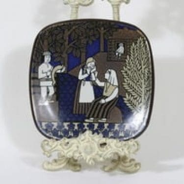 Arabia Kalevala vuosilautanen, 1992, suunnittelija Raija Uosikkinen, 1992, serikuva, Kalevala-aihe