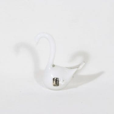 Kumela Joutsen koriste-esine, signeerattu, suunnittelija Armando Jacobino, signeerattu