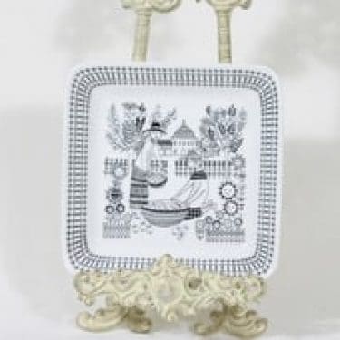 Arabia Emilia vati, suunnittelija Raija Uosikkinen, kuparipainokoriste