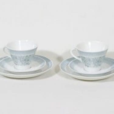 Arabia Elisabeth kahvikupit ja lautaset, 2 kpl, suunnittelija Raija Uosikkinen, serikuva