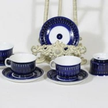 Arabia Valencia mokkakupit, 10 cl, 4 kpl, suunnittelija Ulla Procope, 10 cl, käsinmaalattu, signeerattu