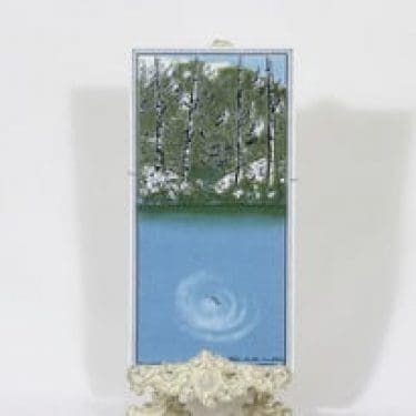 Arabia Ihminen ja luonto koristelaatta, Kala, suunnittelija Heljä Liukko-Sundström, Kala, signeerattu