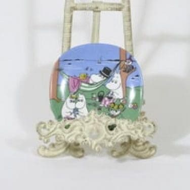 Arabia Muumi koristelautanen, Perheidylli, suunnittelija Tove Slotte, Perheidylli, pieni, serikuva