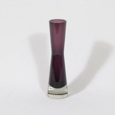 Riihimäen lasi maljakko, lila, suunnittelija ,