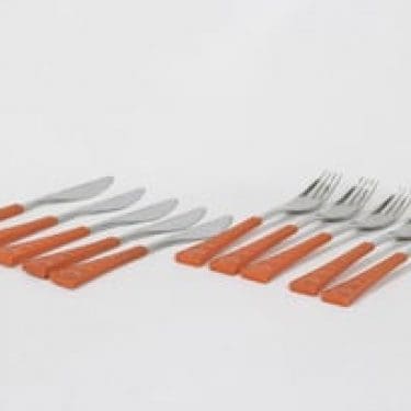 Hackman Colorina aterimet, oranssi, 5+5 kpl, suunnittelija Nanny Still,