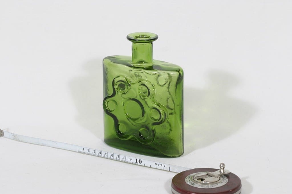 Riihimäen lasi Paukkurauta koristepullo, vihreä, suunnittelija Erkkitapio Siiroinen, kuva 2