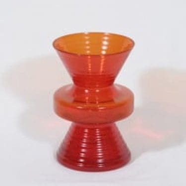 Riihimäen lasi Tiimalasi maljakko, punainen, suunnittelija Nanny Still,