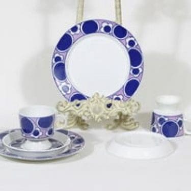 Arabia Pauliina kahvikupit ja lautaset, 2 kpl, suunnittelija Anja Jaatinen-Winquist, serikuva, retro