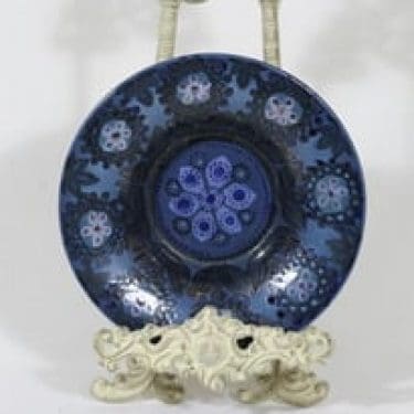 Arabia HLA 122 malja, käsinmaalattu, suunnittelija Hilkka-Liisa Ahola, käsinmaalattu, signeerattu