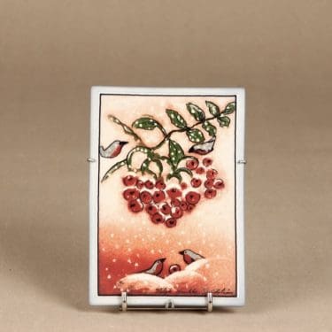 Arabia koristelaatta, Lumihiutaleita hiljalleen, suunnittelija Heljä Liukko-Sundström, Lumihiutaleita hiljalleen, serikuva, signeerattu