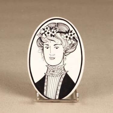 Arabia ovikyltti, suunnittelija , serikuva