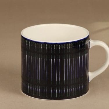 Arabia Haarikka muki, 50 cl, suunnittelija Gunvor Olin-Gronqvist, 50 cl, käsinmaalattu, signeerattu