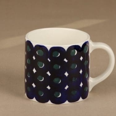 Arabia Haarikka muki, 50 cl, suunnittelija Gunvor Olin-Gronqvist, 50 cl, käsinmaalattu, signeerattu