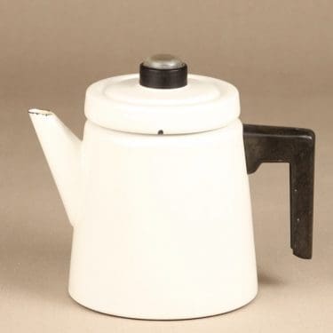 Finel Pehtoori kahvipannu, 1,5 l, suunnittelija Antti Nurmesniemi, 1,5 l