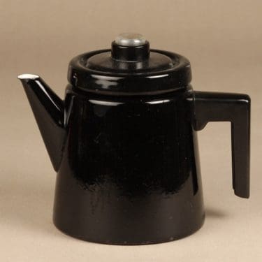 Finel Pehtoori kahvipannu, 1,5 l, suunnittelija Antti Nurmesniemi, 1,5 l