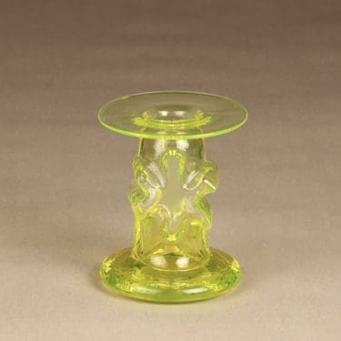Riihimäen lasi Kasperi kynttilänjalka, keltainen, suunnittelija Erkkitapio Siiroinen,