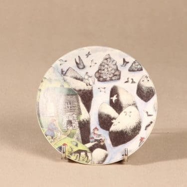 Arabia seinälautanen, Näkymä jäämeren rannalta, suunnittelija Andreas Alariesto, Näkymä jäämeren rannalta, Näkymä jäämeren rannalta, lappi-aihe, naivismi