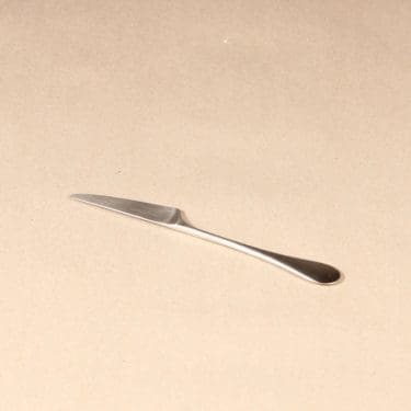 Hackman Mango jälkiruokaveitsi, hopeanvärinen, suunnittelija Nanny Still,