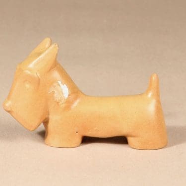 Kupittaan savi figuuri, terrieri, suunnittelija , terrieri, käsinmaalattu, signeerattu