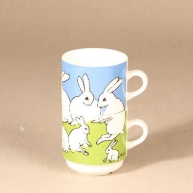 Arabia muki, 2-osainen|pinottava, suunnittelija Heljä Liukko-Sundström, 2-osainen, pinottava, serikuva, pupuaihe, kuppileikki