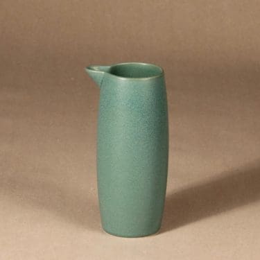 Arabia 24 h kermakko, vihreä, suunnittelija Heikki Orvola,