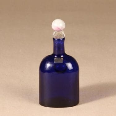 Nuutajärvi Puteli koristepullo, signeerattu, suunnittelija Oiva Toikka, signeerattu, signeerattu