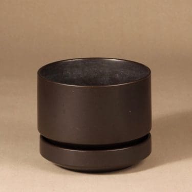 Arabia SN1 kukkaruukku, ruskea, suunnittelija Richard Lindh,